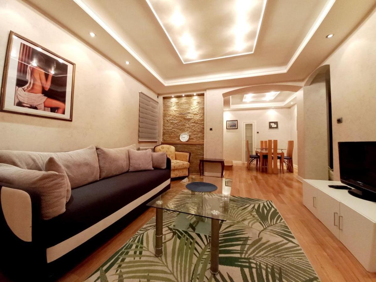 Ferienwohnung Alex Lux Belgrad Exterior foto